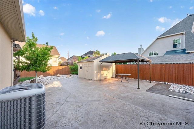 7512 ROBIN DR, Cheyenne, WY 82009