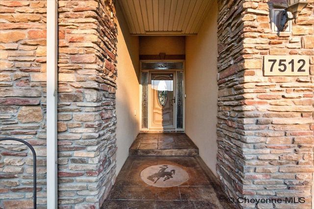 7512 ROBIN DR, Cheyenne, WY 82009