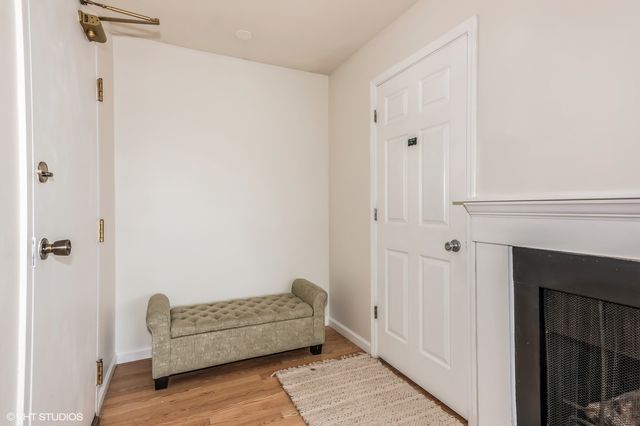 7010 Brighton Court 204, Woodridge, IL 60517