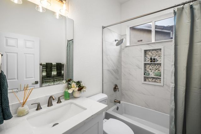 8065 Bauser Ave, Roseville, CA 95747