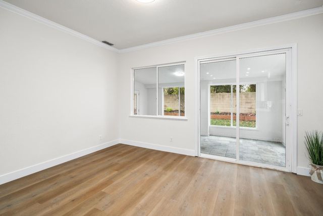 8065 Bauser Ave, Roseville, CA 95747