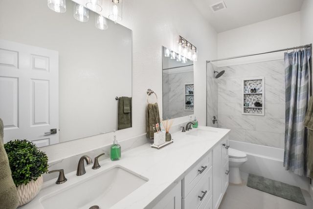 8065 Bauser Ave, Roseville, CA 95747