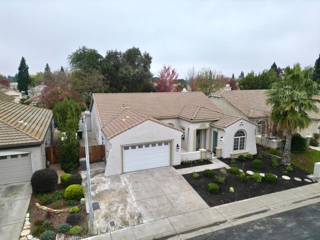 8065 Bauser Ave, Roseville, CA 95747