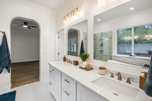 8065 Bauser Ave, Roseville, CA 95747