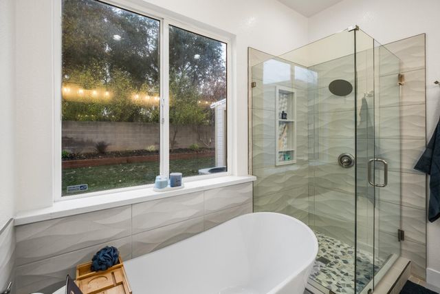 8065 Bauser Ave, Roseville, CA 95747