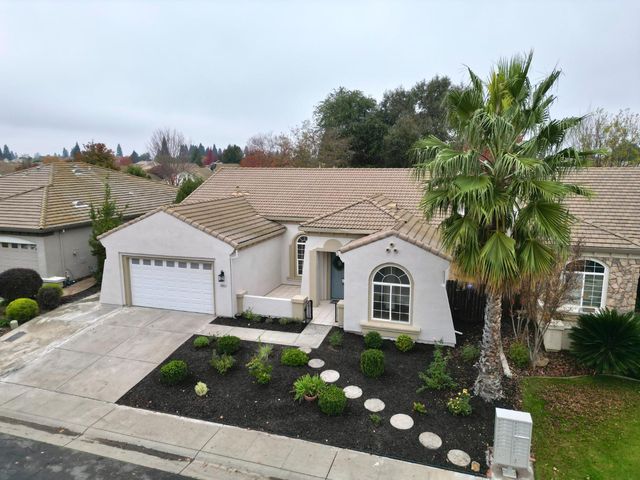 8065 Bauser Ave, Roseville, CA 95747