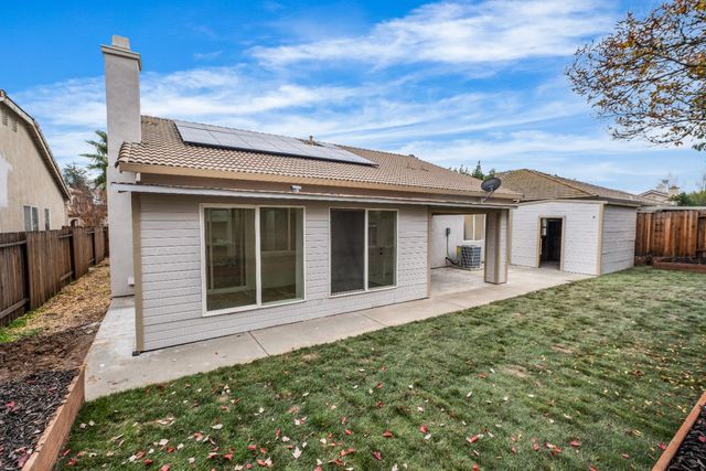 8065 Bauser Ave, Roseville, CA 95747