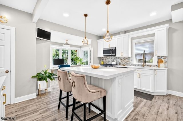 39 OVERLOOK AVE, West Orange Twp., NJ 07052