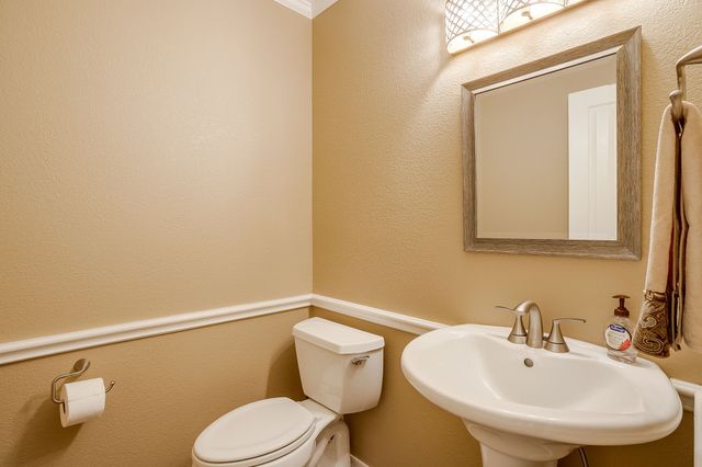 2300 Walter Smith Road, Azle, TX 76020