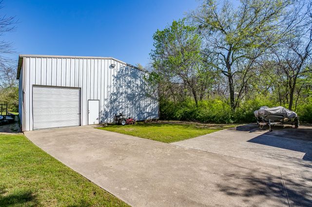2300 Walter Smith Road, Azle, TX 76020
