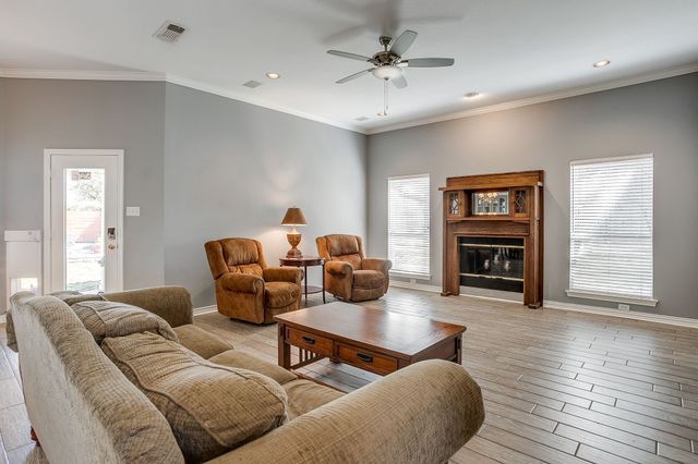 2300 Walter Smith Road, Azle, TX 76020