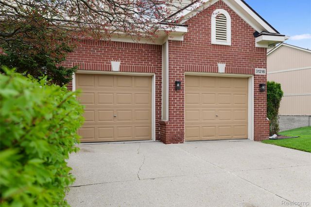 31216 Kingswood Boulevard, Novi, MI 48377