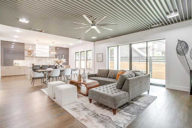 3916 W 5th Street, Fort Worth, TX 76107