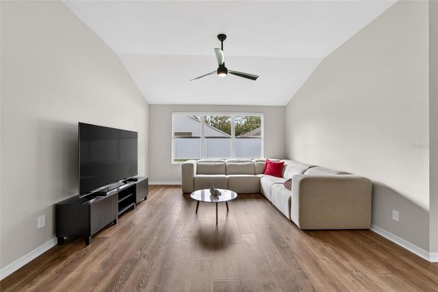 1407 BLOOMINGDALE TRAILS BOULEVARD, Brandon, FL 33511