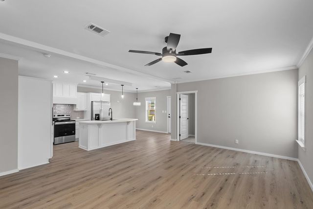 5698 S County Road 49, Slocomb, AL 36375