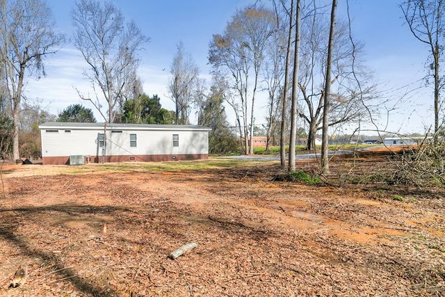 5698 S County Road 49, Slocomb, AL 36375