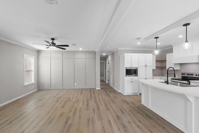 5698 S County Road 49, Slocomb, AL 36375