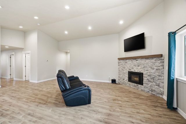 4912 E 8th Ave, Spokane Valley, WA 99212