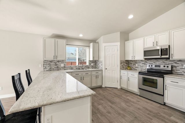 4912 E 8th Ave, Spokane Valley, WA 99212