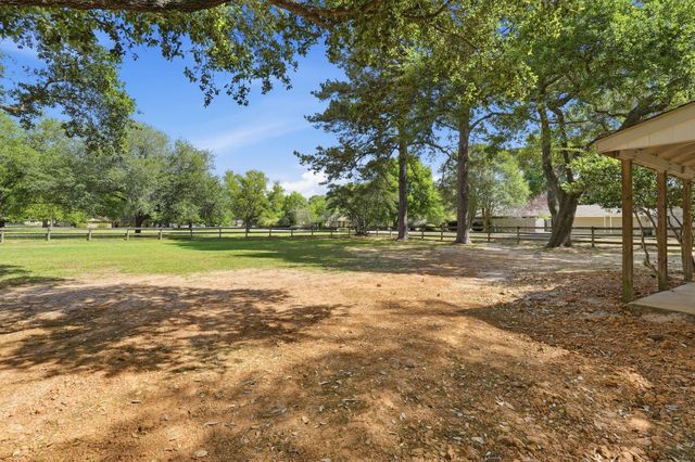18902 Misty Lane, Tomball, TX 77377