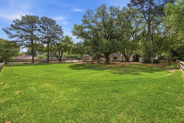 18902 Misty Lane, Tomball, TX 77377