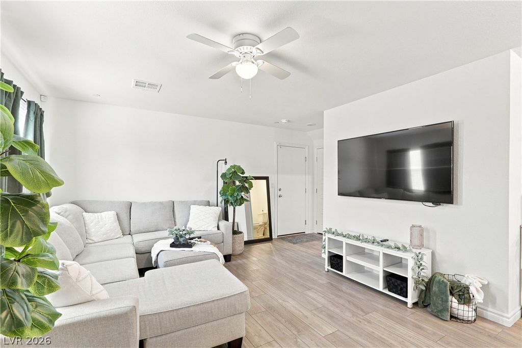 6246 Foxes Dale Street, Las Vegas, NV 89166 — photo 4