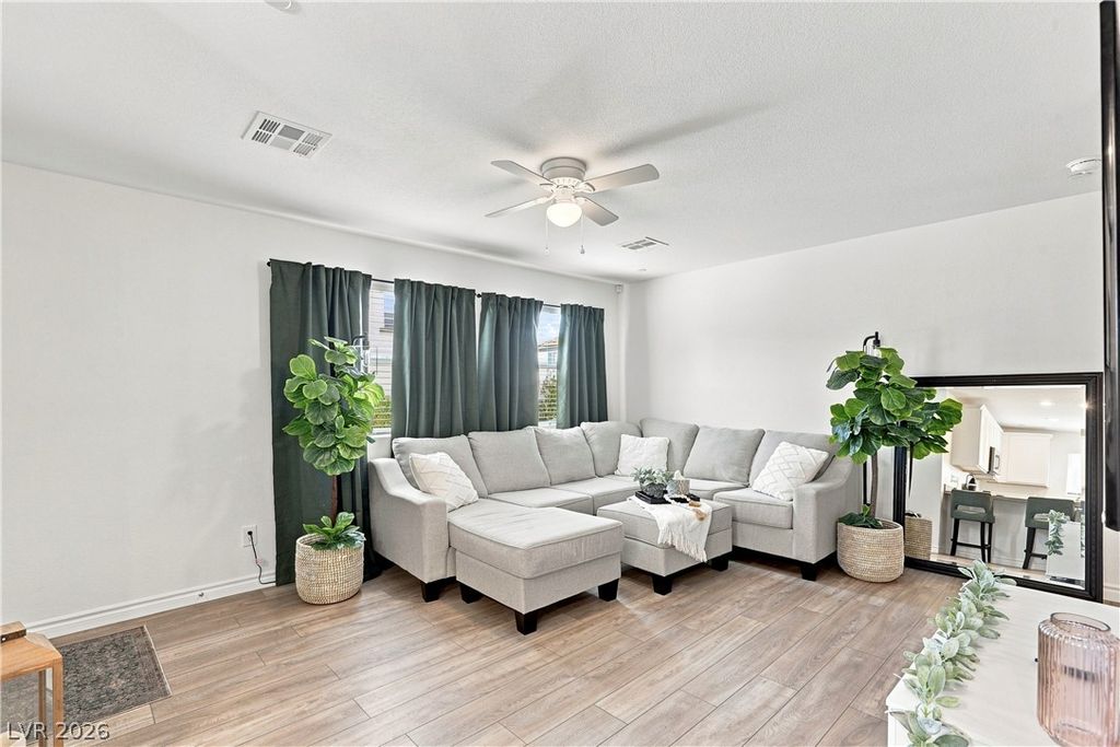6246 Foxes Dale Street, Las Vegas, NV 89166 — photo 5