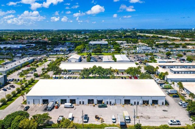 1979 10th Avenue N, Lake Worth Beach, FL 33461