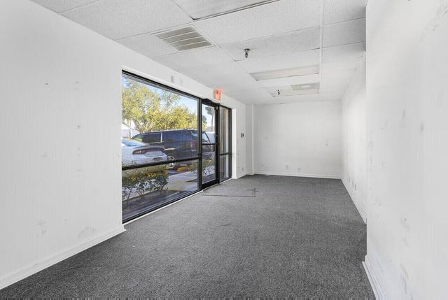 1979 10th Avenue N, Lake Worth Beach, FL 33461