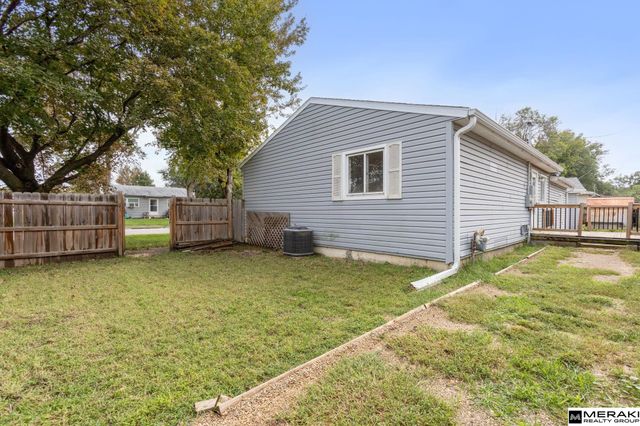 1431 N 54 Street, Lincoln, NE 68504