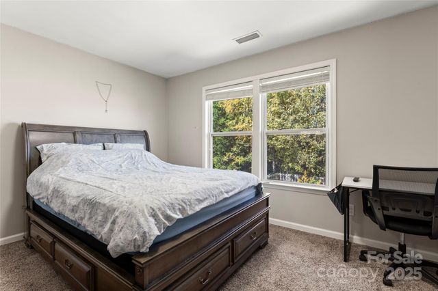 14422 Lake Crossing Drive, Charlotte, NC 28278