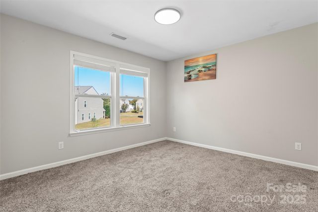 14422 Lake Crossing Drive, Charlotte, NC 28278