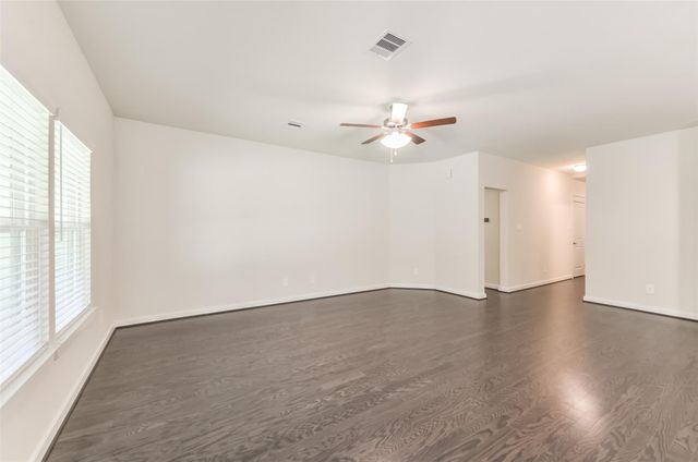 9007 San Saba Way, Willis, TX 77378