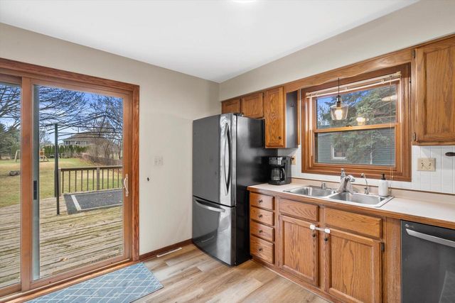301 S Summerset DRIVE, Mount Pleasant, WI 53406