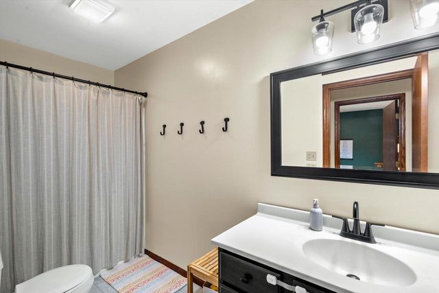 301 S Summerset DRIVE, Mount Pleasant, WI 53406