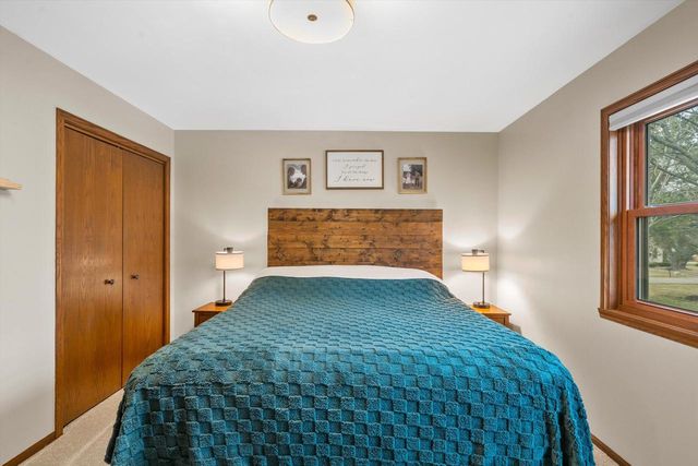 301 S Summerset DRIVE, Mount Pleasant, WI 53406