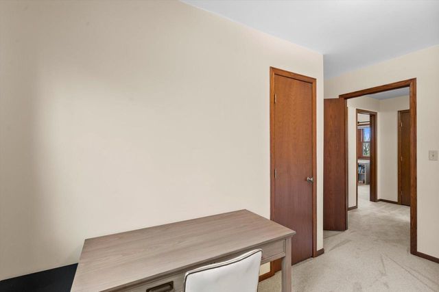 301 S Summerset DRIVE, Mount Pleasant, WI 53406