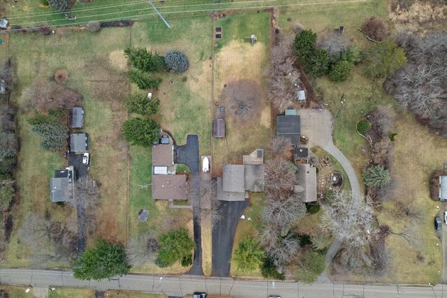 301 S Summerset DRIVE, Mount Pleasant, WI 53406