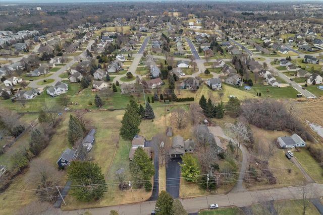 301 S Summerset DRIVE, Mount Pleasant, WI 53406