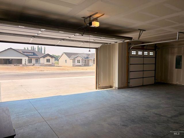 766 Waveland Avenue, Filer, ID 83328