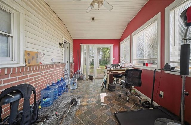 344 Hospital DR, Virginia Beach, VA 23452