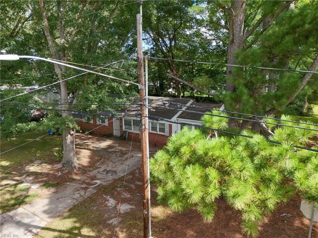 344 Hospital DR, Virginia Beach, VA 23452