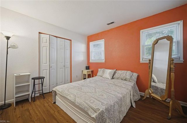 344 Hospital DR, Virginia Beach, VA 23452