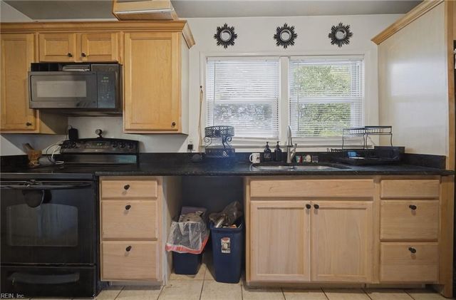 344 Hospital DR, Virginia Beach, VA 23452