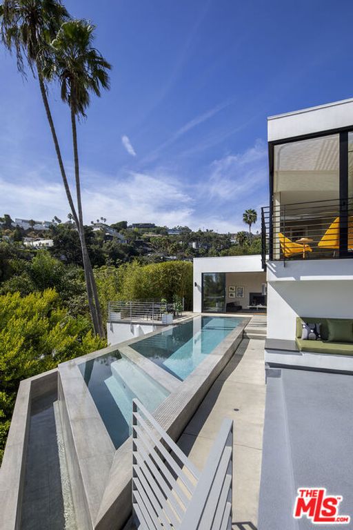 1517 Oriole Lane, Los Angeles, CA 90069 — photo 4