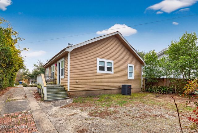 145 Lullwater Drive, Wilmington, NC 28403