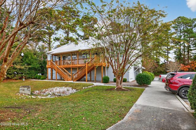 145 Lullwater Drive, Wilmington, NC 28403