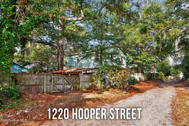 145 Lullwater Drive, Wilmington, NC 28403