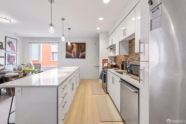 187 Avocet Way, San Francisco, CA 94124