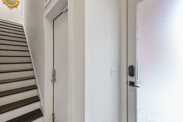 187 Avocet Way, San Francisco, CA 94124